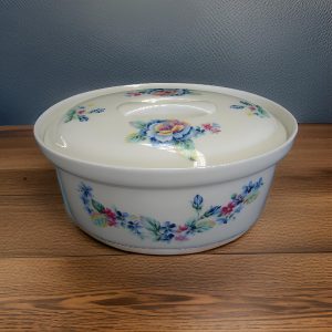 Flowery Blossoms White Cooking Pot